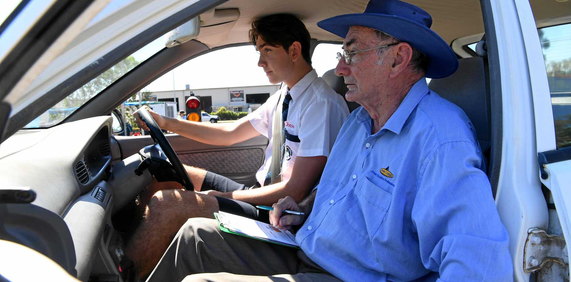 Driver Distraction Testing DISTRACTION TEST: Students find out driving dangers - Drivers Collage